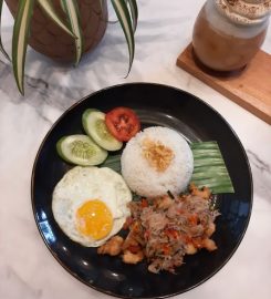 Atap Rumah Cafe – Hotel Casa Living Senopati