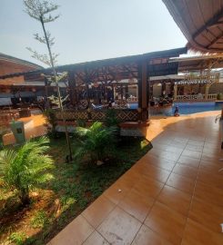 Rumah Makan Kampung Kecil