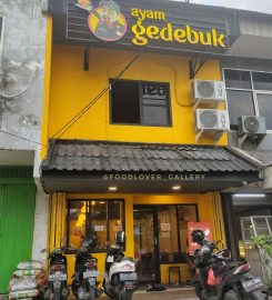 Ayam Gedebuk