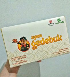 Ayam Gedebuk
