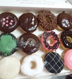 J.CO Donuts & Coffee 