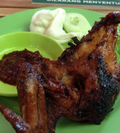 Ayam Bakar Megaria