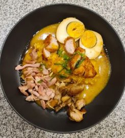 Sensasi Nasi Kari Resto & Cafe 