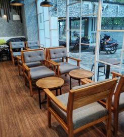 Foresthree Coffee & Kitchen 