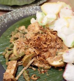 Gado Gado Mak Gobang 